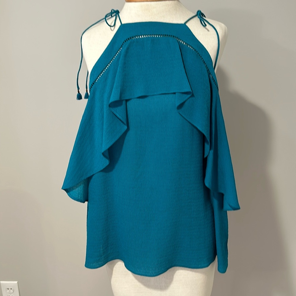 Ella Moss teal blue top. Great with white or black jeans.
